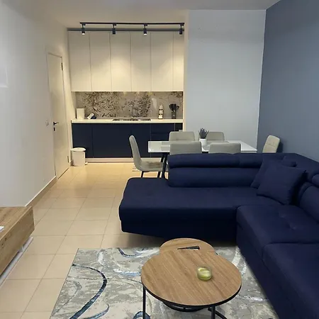 Noema 5 Maji - A Cosy In Apartment Tirana